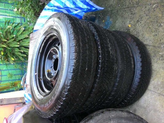 ขายล้อ ปาเจโรทหาร สวยๆๆ ญี่ปุ่น 1ชุด yokohama 215-85-18 หายาก