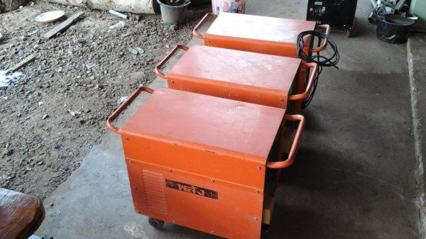 ขายตู้เชื่อมไฟฟ้า พลัง PA200เครื่องสภาพสวยพร้อมใช้งาน