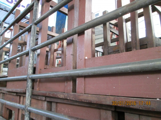 โต๊ะ  เก้าอี้  นักเรียน   รุ่นเก่าโบราณ   สนใจ มี 30 ชุดครับ