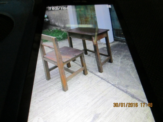 โต๊ะ  เก้าอี้  นักเรียน   รุ่นเก่าโบราณ   สนใจ มี 30 ชุดครับ