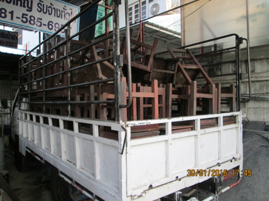 โต๊ะ  เก้าอี้  นักเรียน   รุ่นเก่าโบราณ   สนใจ มี 30 ชุดครับ