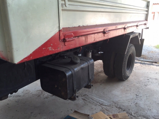 ขายรถ6ล้อดั้มพ์ HINO FC4JERA เครื่อง 175แรงม้า ปี49 วิ่ง 2หมื่นว่ากิโล สนใจโทร 081-970-1072