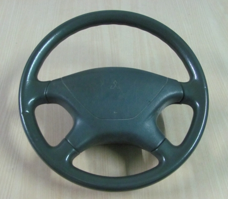 พวงมาลัยเดิมๆ Mitsubishi ใส่ได้หลายรุ่น