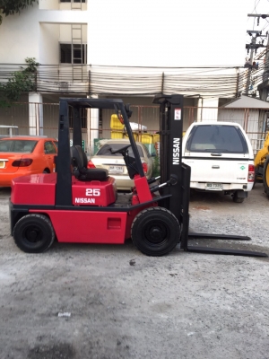 ขายรถยกโฟร์คลิฟท์ยี่ห้อ NISSAN 2.5 ตัน ดีเซล ขายรถยกโฟร์คลิฟท์ยี่ห้อ NISSAN 2.5 ตัน ดีเซล