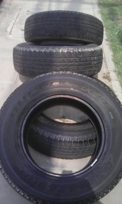 245/70R16 BRIDGESTONE DUELER H/T ชุด 4 เส้น tel.081-427-3941 ไอดีไลน์ autobot107 245/70R16 BRIDGESTONE DUELER H/T ชุด 4 เส้น tel.081-427-3941 ไอดีไลน์ autobot107