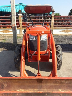 คูโบต้า L4708 4 WD พร้อมใบมีดตราช้าง สภาพดีมาก สีเดิมๆจากโรงงาน