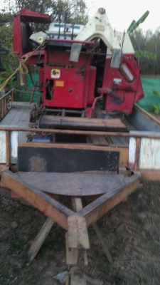 ขายเครื่องนวดข้าวพร้อมรถพ่วงลากเครื่องยนต์ดีเซล ขายเครื่องนวดข้าวพร้อมรถพ่วงลากเครื่องยนต์ดีเซล