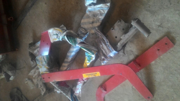 ของใหม่ใบมีดดันหน้ารถไถ35แรง ของใหม่ใบมีดดันหน้ารถไถ35แรง