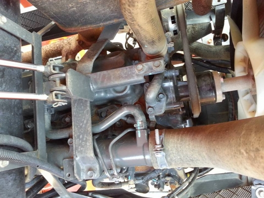 คูโบต้า L4708 4 WD พร้อมใบมีดตราช้าง ทำงาน 379 ชั่วโมง ปี 2557