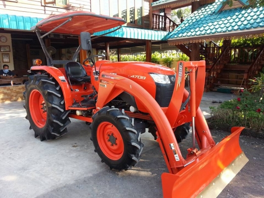 คูโบต้า L4708 4 WD พร้อมใบมีดตราช้าง ทำงาน 379 ชั่วโมง ปี 2557