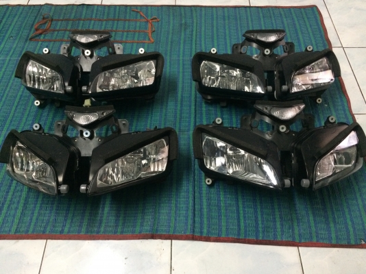 ไฟหน้าcbr1000 04-07