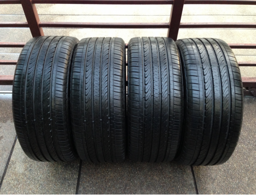 ยาง Goodyear 215 45 17 สิ้นปี14 เนื้อนิ่มๆ ดอกเต็ม ไม่มีปะ ใช้กันยาว ราคาไม่แพง