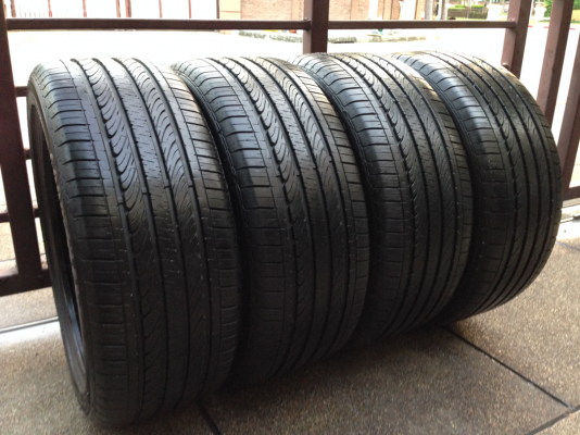 ยาง Goodyear 215 45 17 สิ้นปี14 เนื้อนิ่มๆ ดอกเต็ม ไม่มีปะ ใช้กันยาว ราคาไม่แพง