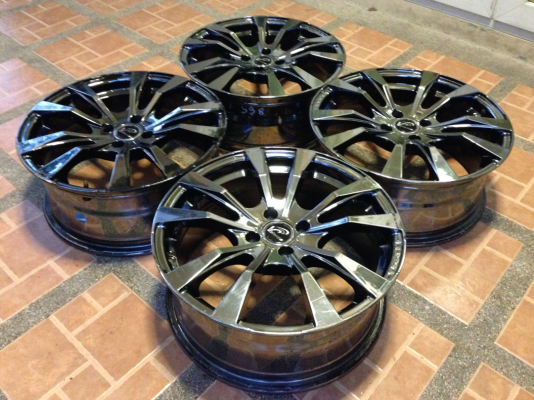 ล้อ VIP ขอบ17 สภาพสวย ไม่มีซ่อม ราคาไม่แพง ล้อ VIP ขอบ17 สภาพสวย ไม่มีซ่อม ราคาไม่แพง