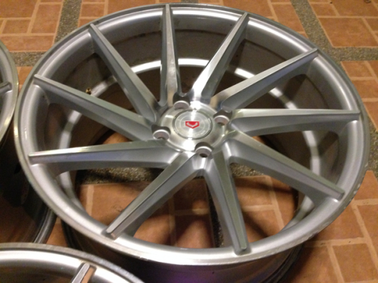 ล้อ Vossen ขอบ17 4รู100 จำนวน 3วง สภาพสวย ไม่มีซ่อม ล้อ Vossen ขอบ17 4รู100 จำนวน 3วง สภาพสวย ไม่มีซ่อม