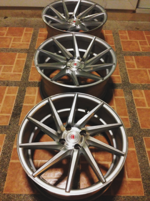 ล้อ Vossen ขอบ17 4รู100 จำนวน 3วง สภาพสวย ไม่มีซ่อม ล้อ Vossen ขอบ17 4รู100 จำนวน 3วง สภาพสวย ไม่มีซ่อม