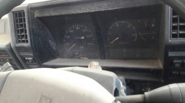 ขาย รถบรรทุก 4 ล้อ ISUZU NKR55E จดทะเบียนปี 43 เครื่อง 4JB1 88 แรงม้า คัสซีสวยตลอดเส้น เกียร์ยาว ดั้มหัวได้ ทะเบียนครบพร้อมโอน