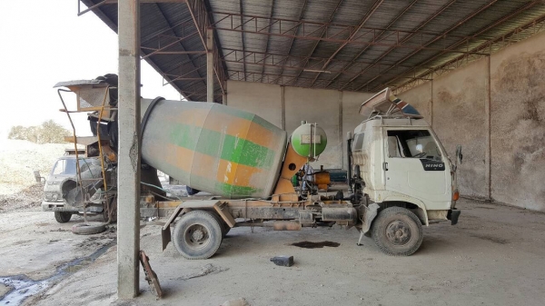 ขาย รถโม่ปูน 3 คิว HINO FC2WEKA คัสซีสวยตลอดเส้น โม่สวยปั้มดี รถพร้อมใช้งาน ทะเบียนเต็มพร้อมโอน