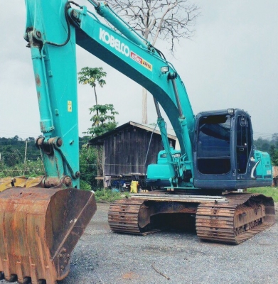 KOBELCO MARK 8 SUPER YN12 รถสวยพร้อมทำงานได้เลยครับ ใช้งาน 8,400 ชม. ภายในเก๋งสะอาดสวยครบพร้อม แอร์เย็น ภายนอกบอดี้สวยสุดๆครับ บูมอาร์มไม่มีปะ เครื่องยนต์แน่นแรงดีทำงานเร็ว ช่วงล่างเอวแน่น โรลเลอร์ใบแทรกสภาพดีโดยรวมประมาณ 80\% พร้อมใช้งาน เอกสารเล่มทะเบียน