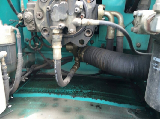 KOBELCO MARK 8 SUPER YN12 รถสวยพร้อมทำงานได้เลยครับ ใช้งาน 8,400 ชม. ภายในเก๋งสะอาดสวยครบพร้อม แอร์เย็น ภายนอกบอดี้สวยสุดๆครับ บูมอาร์มไม่มีปะ เครื่องยนต์แน่นแรงดีทำงานเร็ว ช่วงล่างเอวแน่น โรลเลอร์ใบแทรกสภาพดีโดยรวมประมาณ 80\% พร้อมใช้งาน เอกสารเล่มทะเบียน