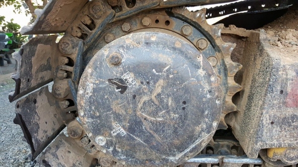 ขายรถขุดแบ็คโค kobelco 200มาร์คทรู เอวดี ปั๊มฟิตใหม่ ทำงานดีไม่โหลด ปั๊มk3v สภาพพร้อมลงงาน