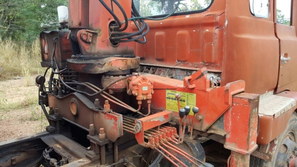 ขาย 6 ล้อ HINO KR360 ติดเครนพับ TADANO 2.9 ตัน กระบะยาว 6 เมตร คัสซีสวยตลอดเส้น ทะเบียนครบพร้อมโอน