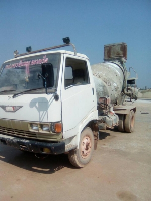 ขายรถโม่ปูน HINO120 2.5คิว ปั๊มไดกิ้น แชชซีสวย เครื่องเดิมWO4D โม่ดี เอกสารเล่มทะเบียน ลงบรรทุกเฉพาะกิจเรียบร้อย