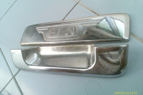 ครอบมือเปิดฝาท้าย mazda