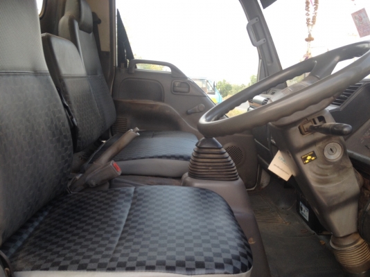 ขาย  ISUZU รถบรรทุกนำ้มัน   จุ 6,000 ลิตร รถสวยสภาพดี ขาย 580,000 บาท