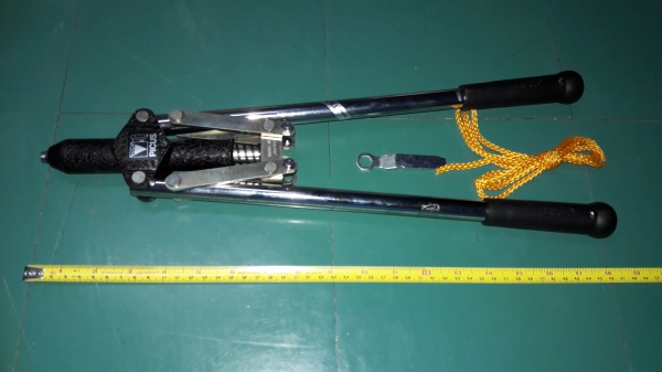 ขายรีเว็ทรุ่นงานหนักTAIYO PICUS TS-20 HAND RIVETER Made in Japan. ขายรีเว็ทรุ่นงานหนักTAIYO PICUS TS-20 HAND RIVETER Made in Japan.