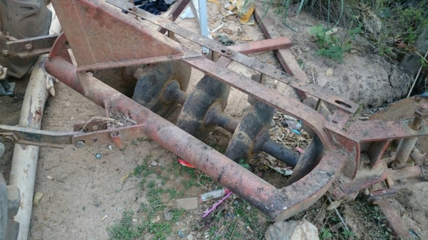 ขายรถไถนา มิสซู 25 แรง เครื่องดีสตาสติดง่าย เกียร์ดี หางไวไม่ตก พร้อมผานพรวน พร้อมใช้งาน ราคาคุยกันได้ครับ