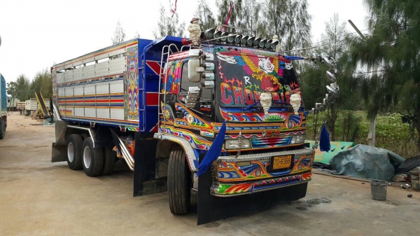 ขายด่วนสิบล้อดั้มสองเพลา ปี49 เดกก้า270แรง ยูโรทูเครื่องดำสภาพสวยพร้อมใช้ ขายด่วนสิบล้อดั้มสองเพลา ปี49 เดกก้า270แรง ยูโรทูเครื่องดำสภาพสวยพร้อมใช้