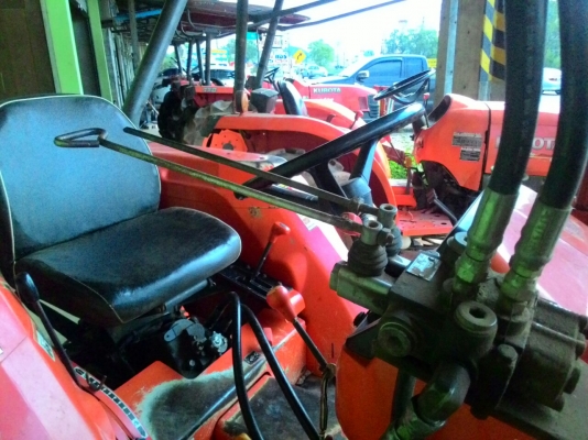 ขาย KUBOTA L3408 พร้อมบุ้งกี๋ สภาพเดิมๆพร้อมใช้งาน อ.แกลง ระยอง  0818618678,0899347475