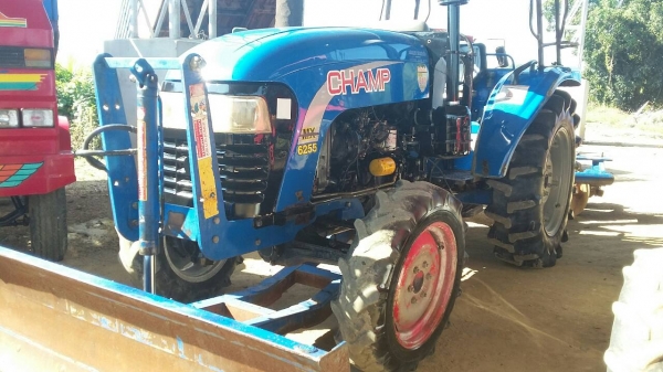 หาชื้อรถไถ แช้ป์ MX6255 เชิณมาหาเราครับ สวยๆเดิมๆหัวฉีดไดเล็ก พร้อมไช้งานมีไบมีดหน้าและผาน6หลังหนึ่งอันไม่เคยปั่นรถไร้ไมใช้รถนา  ขายใน  ราคา235000บาท รถอยู่วังบัว คลองขลุง กำแพงเพชร    สนใจสอบุถามได้ที่081 3655997 อำพร  พาเจริญ  ราคาต่อรองได้อีกนะครับ