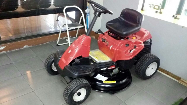 รถใหม่ รถตัดหญ้านั่งขับ