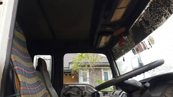 ขายสิบล้อ ISUZU DEGA 195 2 เพลาดั้ม เครื่องเกียร์ดี ยางพอใช้ เอกสารเล่มทะเบียนพร้อมโอน