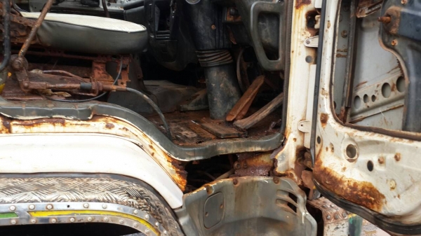 ขายสิบล้อ ISUZU DEGA 195 2 เพลาดั้ม เครื่องเกียร์ดี ยางพอใช้ เอกสารเล่มทะเบียนพร้อมโอน