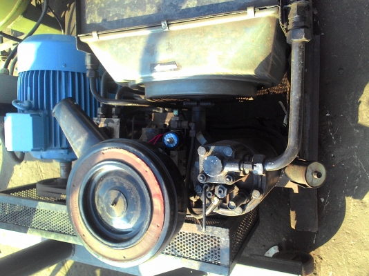 ปั๊มลมสกรู 15 แรงพร้อมถังเหมาะกับท่านที่ต้องการใช้ลมความจุเยอะๆสนใจสอบถามโทร 0985700161