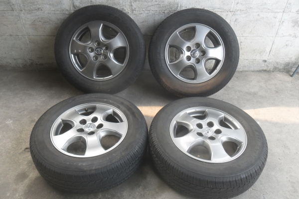 ล้อแม็ก16นิ้ว5รู114 วีโก้ พร้อมยาง สวยๆ 4 ล้อ ราคา 7900 บาท