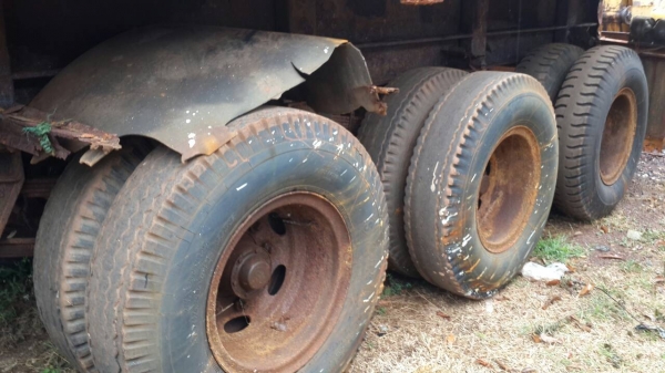 ขายหัวลาก MITSUBISHI  FV51JHR 380 แรง ปี51สภาพพร้อมใช้งาน พร้อมหางคอกลูกสามเพลาไม่ดั้ม สภาพพร้อมใช้งาน เอกเล่มทะเบียนพร้อมโอน