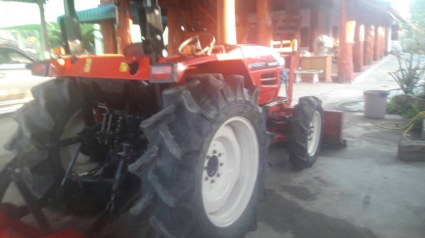 ยันม่าร์49ปี56สวยมากเหมือนรถใหม่เล่มพร้อมโอน