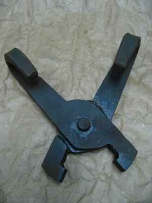 ขายคีมคีบงานเก่าเหล็กดี ตัวใหญ่ยาว7"หนา1" น้ำหนัก1.5กิโลกรัม ขายคีมคีบงานเก่าเหล็กดี ตัวใหญ่ยาว7"หนา1" น้ำหนัก1.5กิโลกรัม