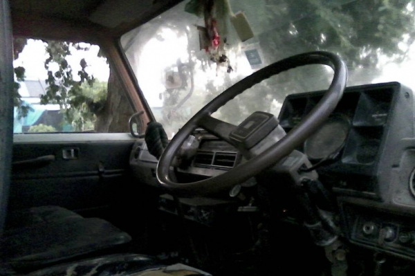 ISUZU 6BD1 มีเพาเวอร์ เกียร์กลาง มีสโลว์ เฟืองท้าย FUSO