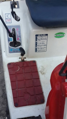 ขายรถดำนาสี่แถวเก่าญี่ปุ่นตามสภาพพร้อมใช้งานราคา35000บาทเครื่องเบนซินสี่จังหวะสี่แรง เฟื่องทดประหยัดนัำมัน พร้อมส่ง ขายรถดำนาสี่แถวเก่าญี่ปุ่นตามสภาพพร้อมใช้งานราคา35000บาทเครื่องเบนซินสี่จังหวะสี่แรง เฟื่องทดประหยัดนัำมัน พร้อมส่ง