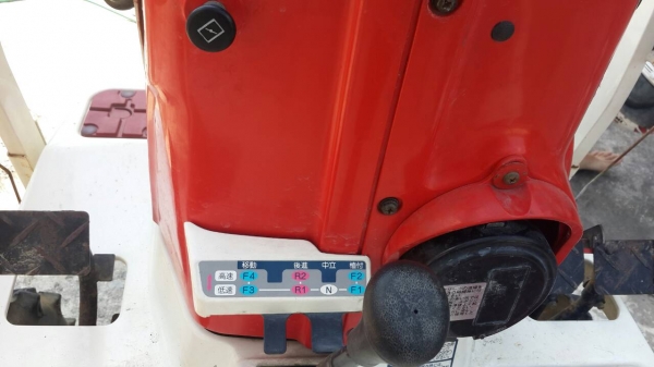 ขายรถดำนาสี่แถวเก่าญี่ปุ่นตามสภาพพร้อมใช้งานราคา35000บาทเครื่องเบนซินสี่จังหวะสี่แรง เฟื่องทดประหยัดนัำมัน พร้อมส่ง ขายรถดำนาสี่แถวเก่าญี่ปุ่นตามสภาพพร้อมใช้งานราคา35000บาทเครื่องเบนซินสี่จังหวะสี่แรง เฟื่องทดประหยัดนัำมัน พร้อมส่ง