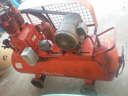 ขายปั๊มลม  MEIJI ขนาด 124 ลิตร