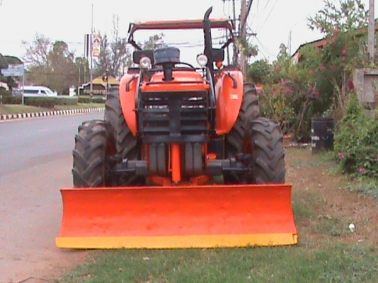ขายรถไถ Kubota M9540 (4WD) 95แรงม้า ผานหน้า ผานหลัง เครื่องแน่น สภาพเยี่ยม