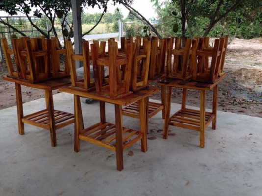 โต๊ะเก้าอี้ ครบชุด ไม้สะเดา โต๊ะเก้าอี้ ครบชุด ไม้สะเดา