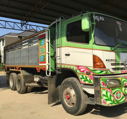 สิบล้อ ฮีโน่ 320ปี48 ดั้มมีเนียม(มีระบบลากจูงครบ)สถาพดีสวยเดิมพร้อมใช้งาน ทะเบียนพร้อมโอน