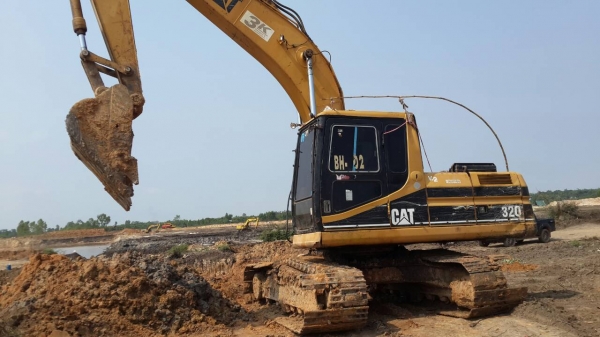 ขายด่วน CAT 320V2 สภาพพร้อมลุยงาน เครื่องปั้มดี ช่วงล่างสวย ใบแทร็กไม่ครบ เอวแน่นไฟฟ้าขาดมอเตอร์คันเร่ง เอกสารเล่มทะเบียนพร้อมโอน ภาษีเต็ม